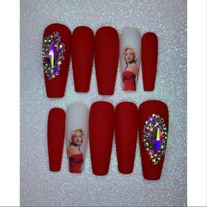 Marilyn Monroe Press On Nails Medium